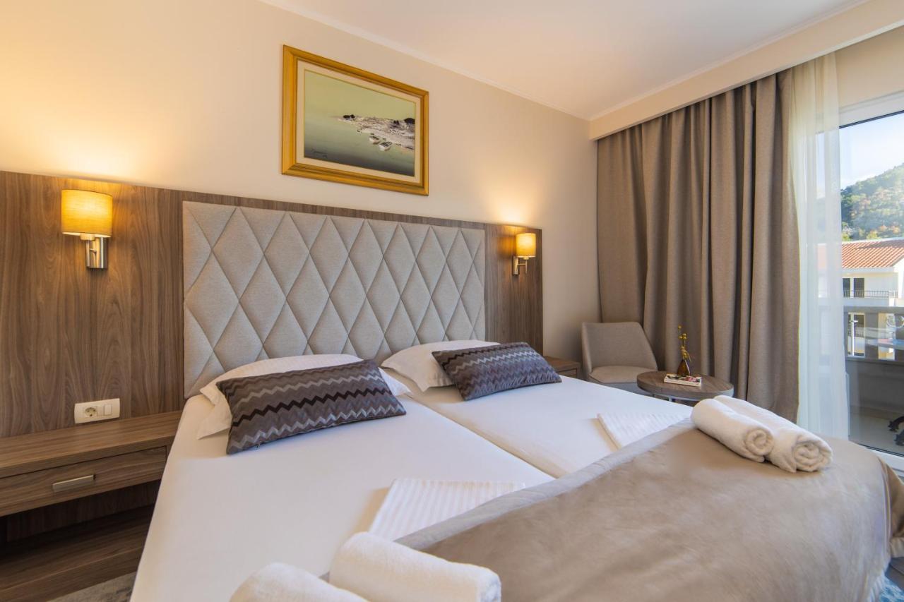 Hotel Bella Vista Drvenik  Ngoại thất bức ảnh