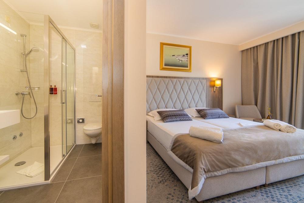 Hotel Bella Vista Drvenik  Ngoại thất bức ảnh