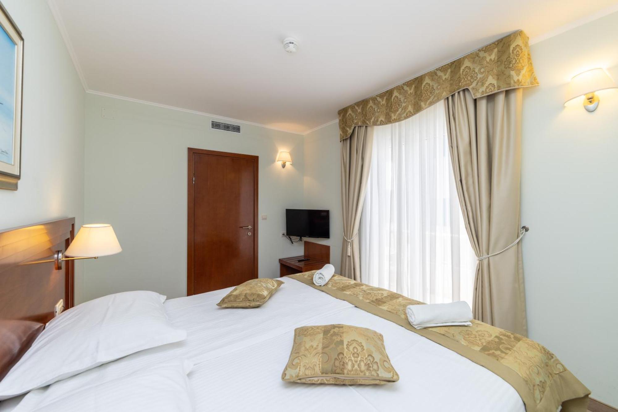 Hotel Bella Vista Drvenik  Ngoại thất bức ảnh